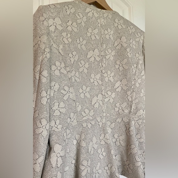 DKNY Floral-Print Zip Up Peplum Jacket Size 8 - Picture 12 of 13